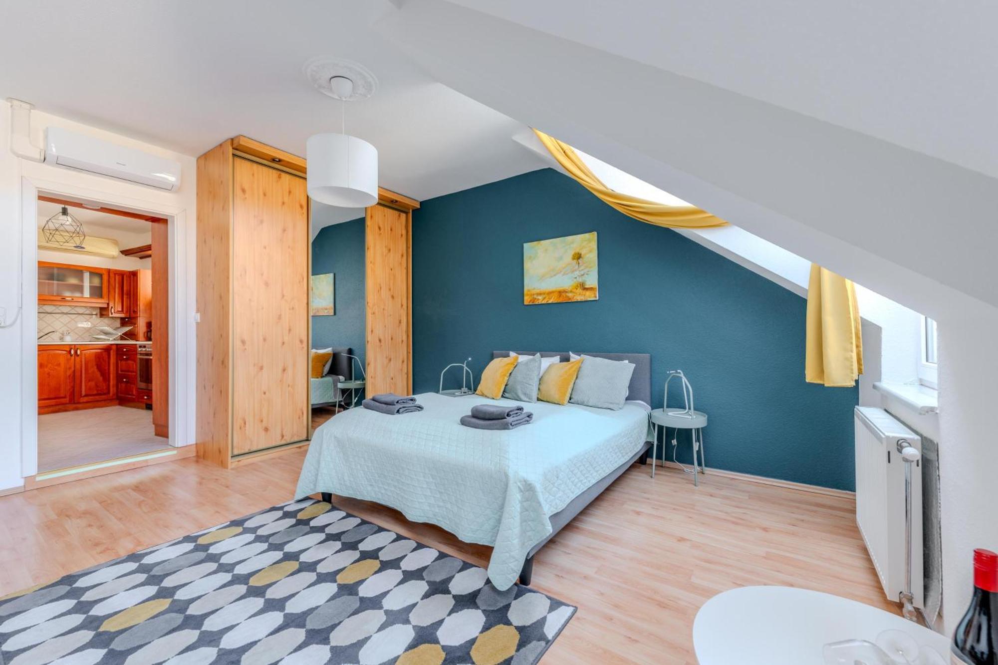 Cozy Flat In The Heart Of Buda Budapest Exterior foto